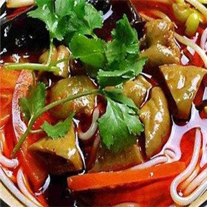 姚安臭豆腐砂锅米线