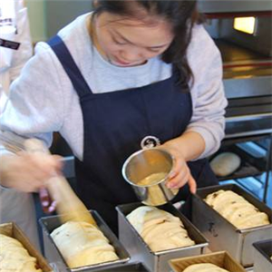 里永烘焙培训学校