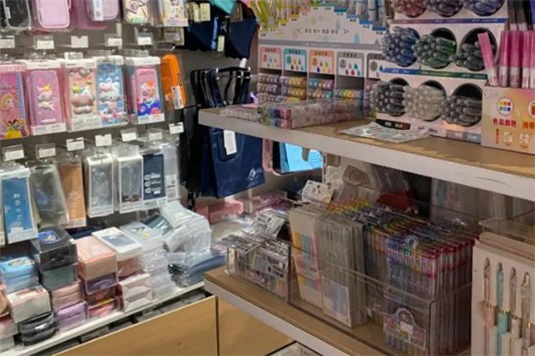 本小姐文具店加盟