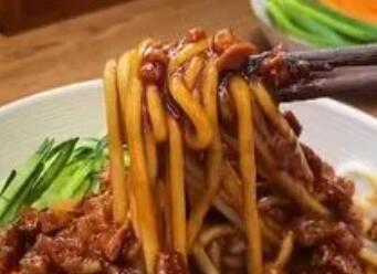 釜山美食韩国炸酱面