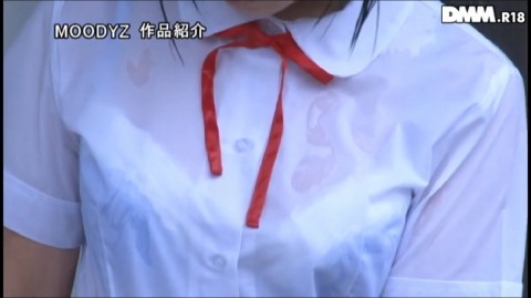 ド田舎のバス停で巨乳JKが濡れ透け制服で雨宿り→そこへ中年オヤジがやってきた結果・・・（※画像あり）・12枚目