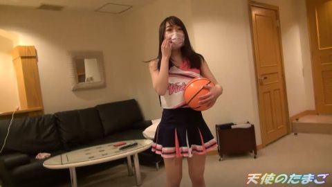 【悲報】援〇女子さんチアコスで死ぬほどハメされ映像を販売されるｗｗｗｗｗｗｗ(動画)・1枚目