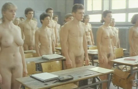 全裸で学校の授業を受ける生徒たちが撮影される。何の宗教なの？？ｗｗｗｗｗ（エロ画像）・7枚目