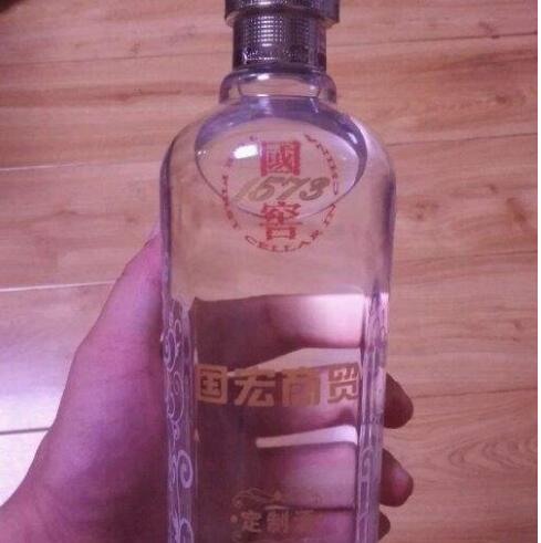 国宏白酒