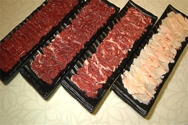 潮汕牛肉火锅砂锅粥肉