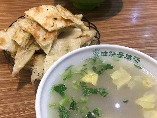 母雞湯油饼母鸡汤