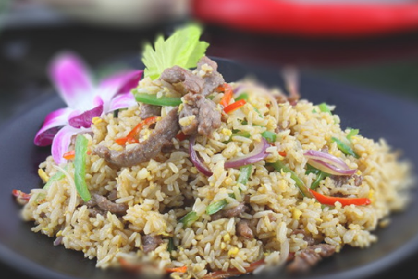 李记炒饭牛肉炒饭