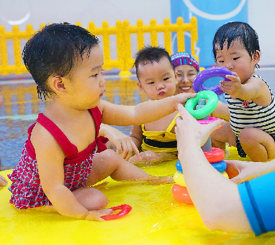 蓝旗婴幼亲子游泳馆