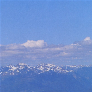 尖峰滑雪风景