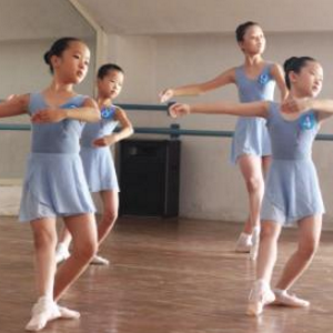 iBallet国际少儿芭蕾特色