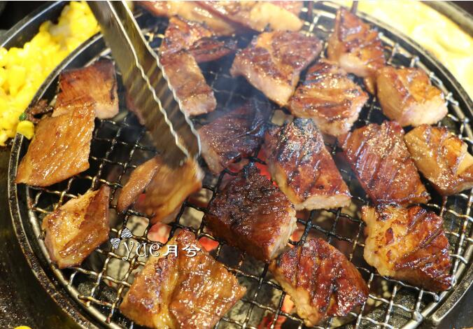 黑牛小镇市集烤肉