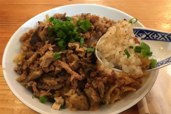 一碗糯米饭肉糜