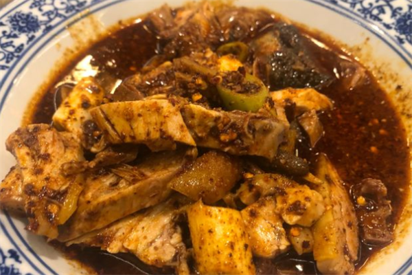 张麻鸡鸡肉