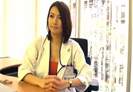 美人女医が尻を打たれガン突きで絶叫腰砕け！高橋美緒0