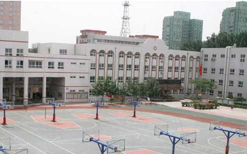 太原市育英中学校