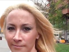 Horny Mom Angelica Castro ottiene scopata da un grosso cazzo