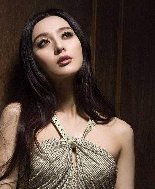 美人でスタイル抜群！中国女優ファン・ビンビン ハリウッド男優も狙っているエロボディのグラビア画像