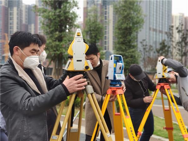 测量仪器培训班实战学工程施工放线