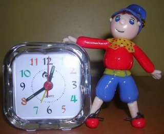 Relógio com Noddy em Biscuit