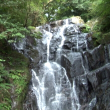 【動画】＜糸島へ行こう！＞夏のお出かけスポット「白糸の滝」は紅葉が美しい秋もおすすめ！