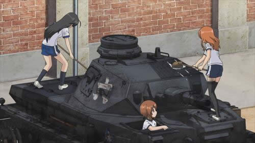 ガールズ＆パンツァー 戦車を洗車するあんこうチーム 02