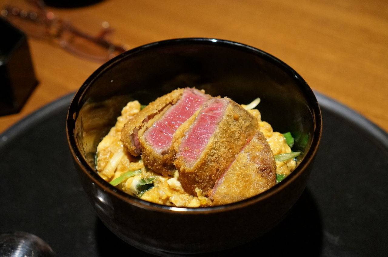 【画像】10800円のカツ丼ｗｗｗｗｗｗｗ