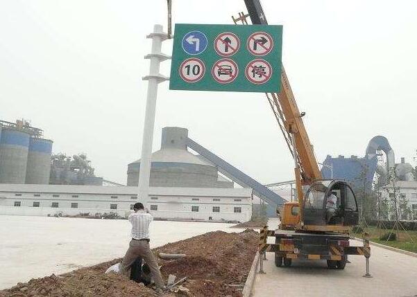 道路標志牌廠家|快速路標牌制作