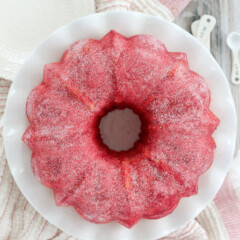 Bundt cake on a cake stand.