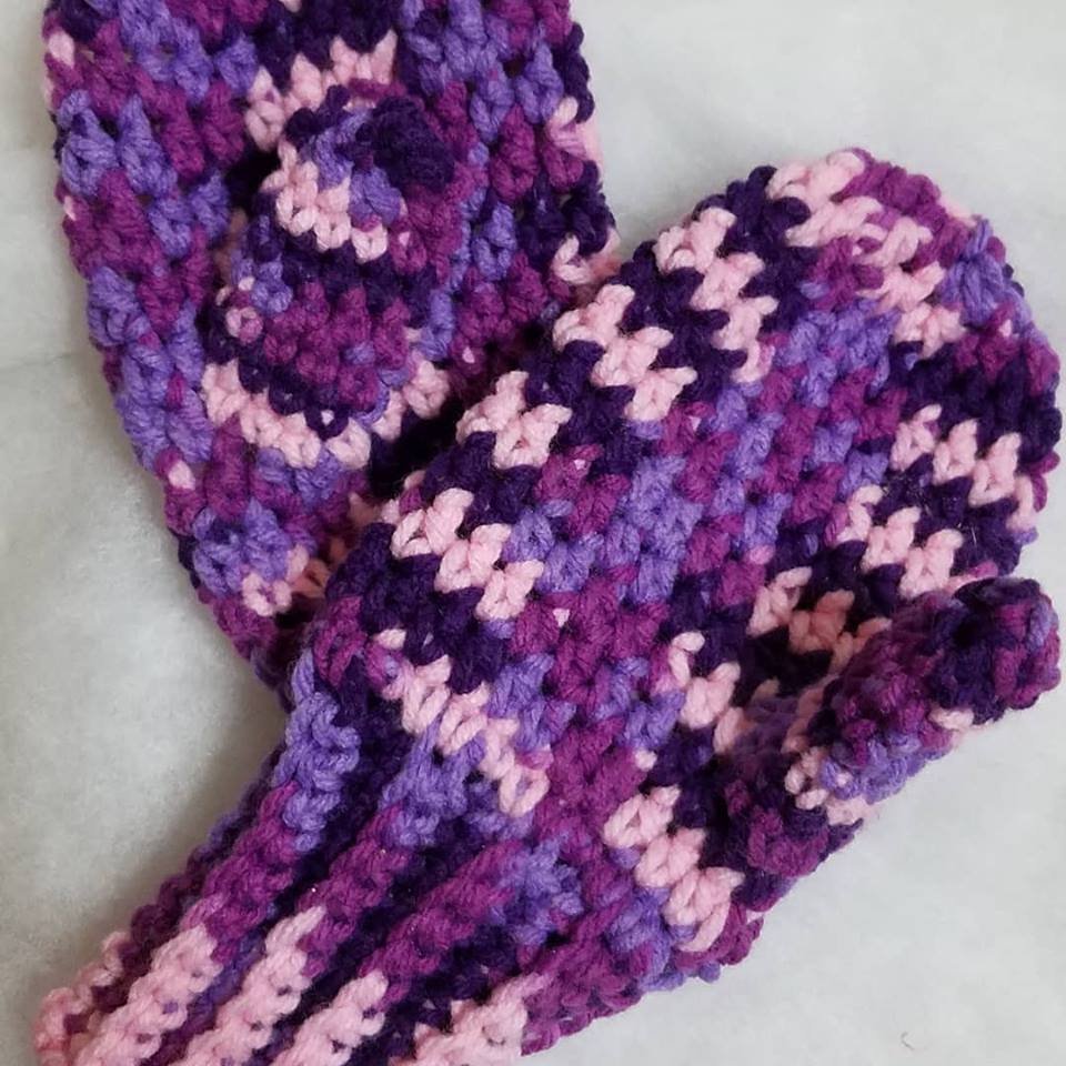 mittens made with HDC stitches