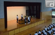 賞状伝達式の様子（演劇部）