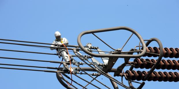 建設特高壓直流輸電線路需研究哪些關鍵技術？