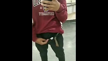 EXTREMELY YOUNG TEEN JERKS AND PISSES IN PUBLIC TOILET/sc:pleshboipremium