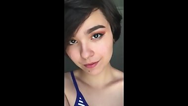 ULTRAVIOLET DARLING - LA ELFA DE LA CARA ORGASMICA