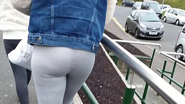 Irish teens ass in leggings