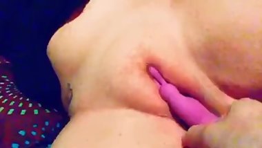 Strawberry blonde lover Squirts creamy sugar pussy juice everywhere