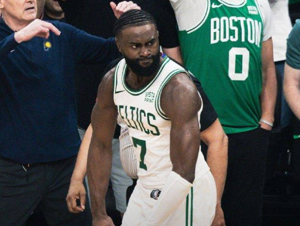 Celtics suýt đánh bạ