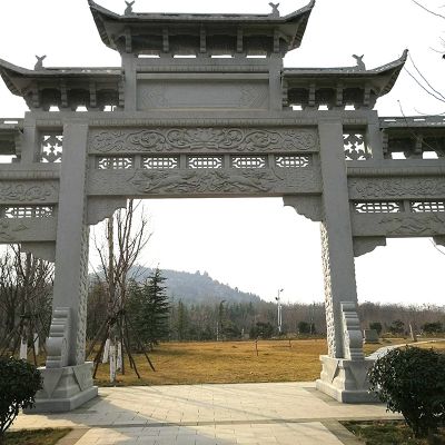 景区公园广场青石仿古三门石雕牌坊