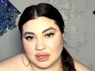 Unreal huge natural tits bbw webcam babe teasing s