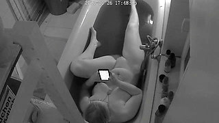 Hidden cam of wife in the bath