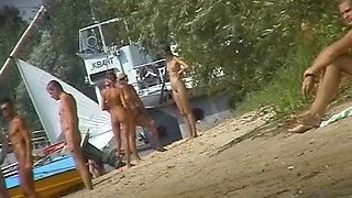 An excellent spy cam nude beach voyeur video