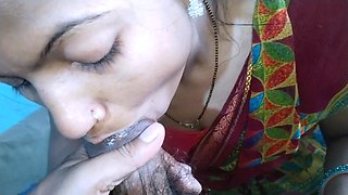 Gau wali bhabhi ko din me akela me muh me land ghusa diya aur bhabhi ke muh me pani nikala