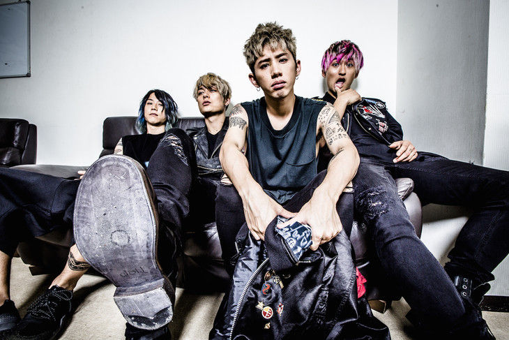 news_header_ONEOKROCK_art20160606