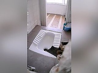 Voyeur pissing 91