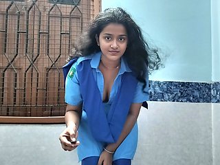 Cute school girl Amyra viral sex video