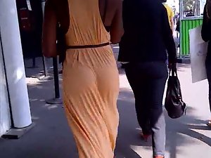 french nice bum on the street un bon cul