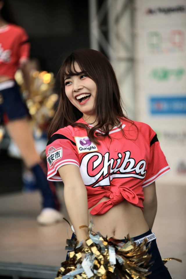 プロ野球チームのチアガール画像